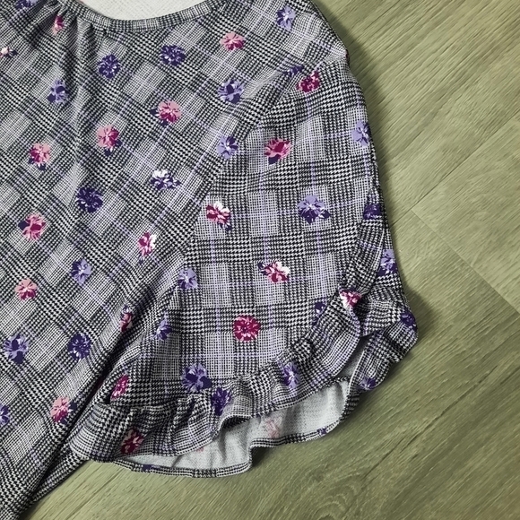 Elle Floral Ruffled Blouse - Picture 6 of 7